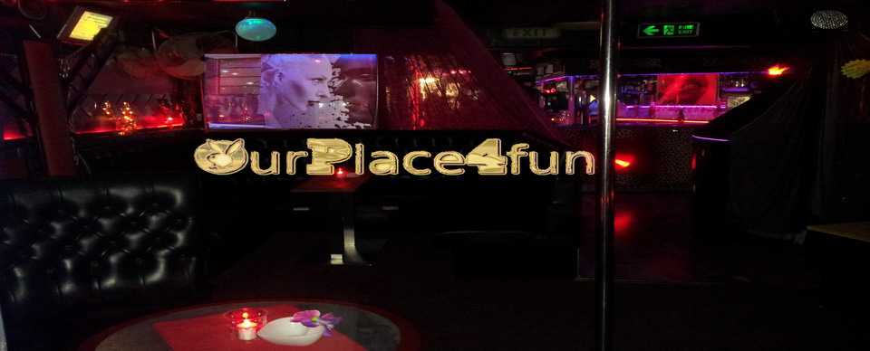 **  OurPlace4Fun's London Swingers Party Photo **